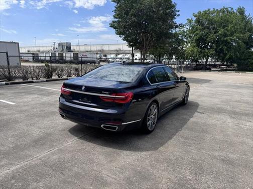 2016 BMW 740 I