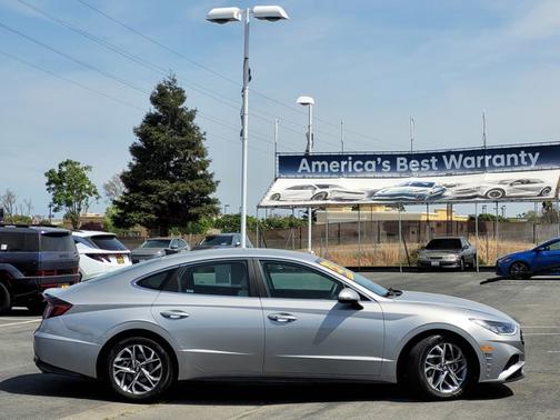 2023 Hyundai SONATA SEL
