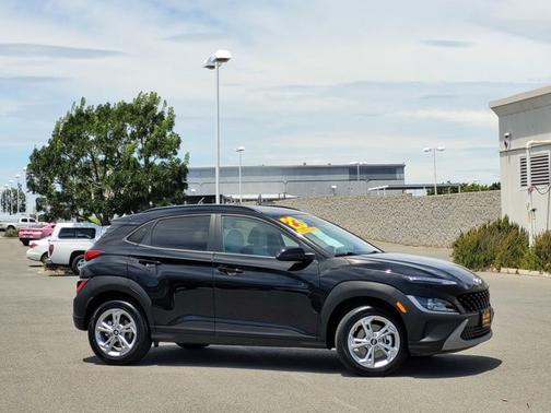 Black 2023 Hyundai KONA SEL
