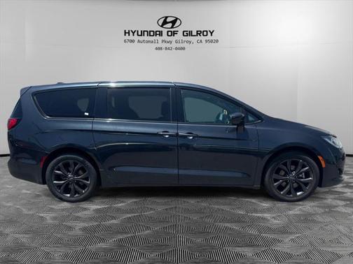 2019 Chrysler Pacifica Touring Plus