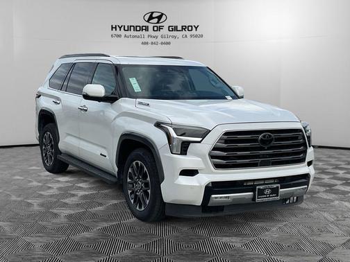 2023 Toyota Sequoia SR5