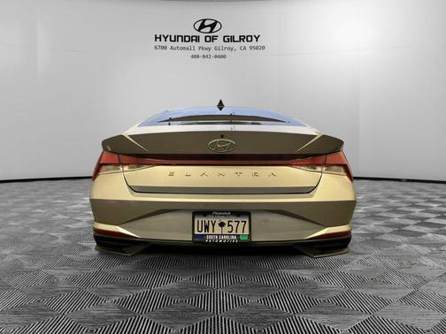 2022 Hyundai ELANTRA SEL