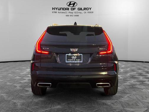 2025 Cadillac XT4 Premium Luxury