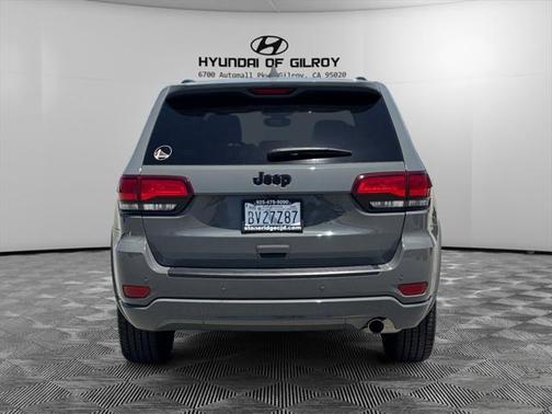 2022 Jeep Grand Cherokee Laredo