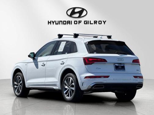 Glacier White Metallic 2024 Audi Q5 45 S line Premium Plus