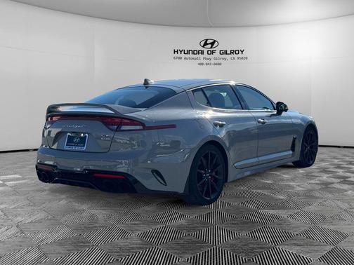 2022 Kia Stinger GT2