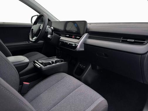 2026 Hyundai IONIQ 5 SE