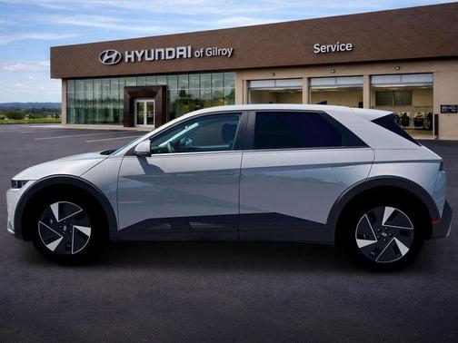 Cyber Gray 2026 Hyundai IONIQ 5 SE