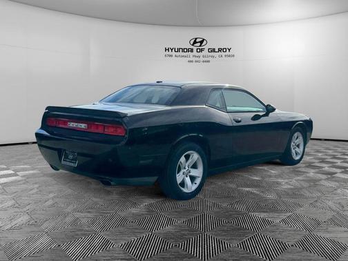 2014 Dodge Challenger SXT