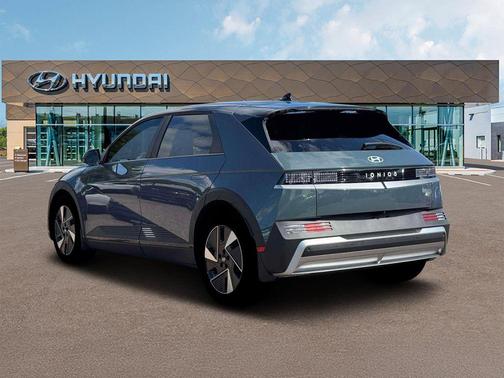 2026 Hyundai IONIQ 5 SEL