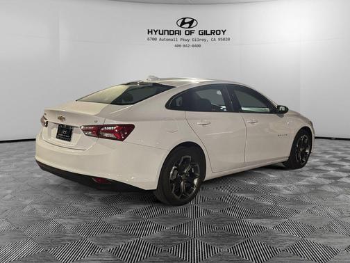 2022 Chevrolet Malibu FWD LT