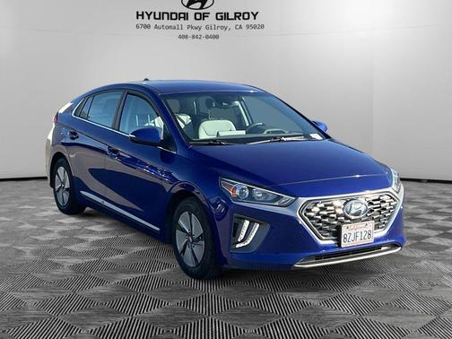 2022 Hyundai IONIQ Hybrid SE