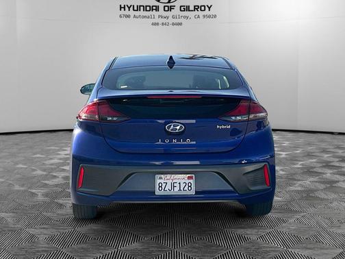 2022 Hyundai IONIQ Hybrid SE