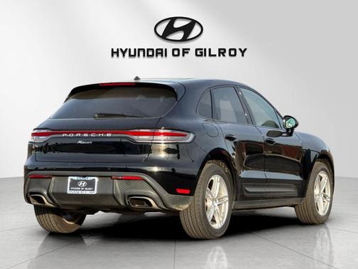 2024 Porsche Macan Macan S