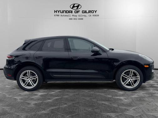 2024 Porsche Macan Base