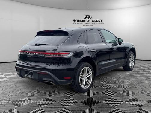 2024 Porsche Macan Base