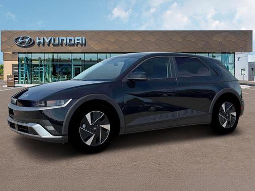 2025 Hyundai IONIQ 5 SE Standard Range