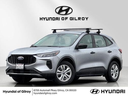 Silver Metallic 2023 Ford Escape SE