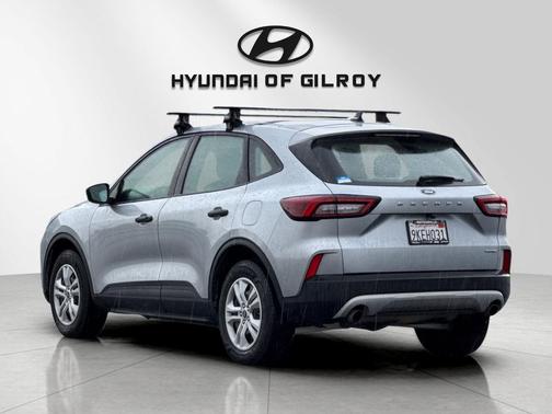 Silver Metallic 2023 Ford Escape SE