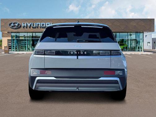 2026 Hyundai IONIQ 5 SE Standard Range