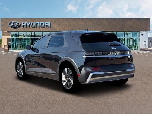 2026 Hyundai IONIQ 5 SE