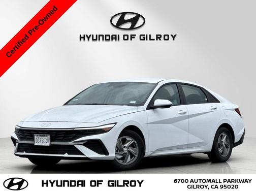 2025 Hyundai ELANTRA SE
