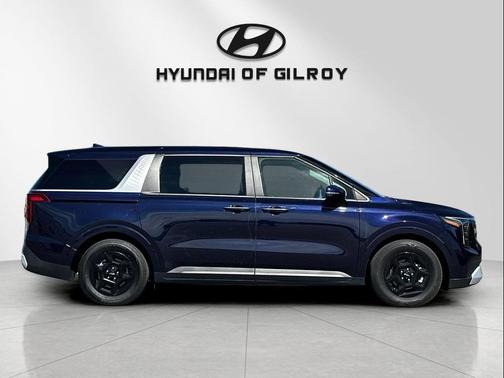 2025 Kia Carnival LX