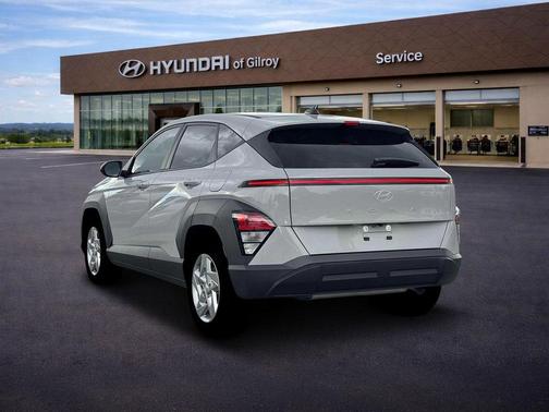 Cyber Gray Metallic 2026 Hyundai KONA SE