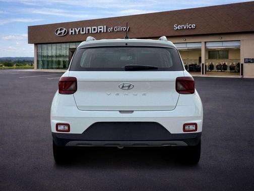 Lunar White 2026 Hyundai VENUE SEL