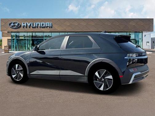 2025 Hyundai IONIQ 5 SE