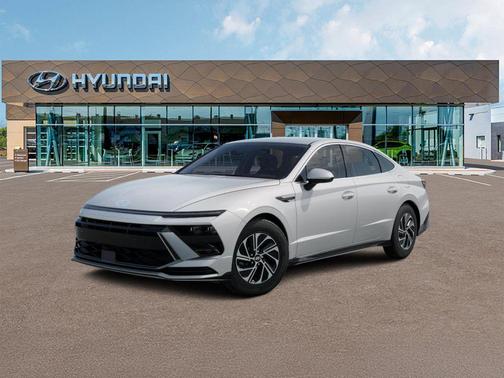 2026 Hyundai SONATA Hybrid Base