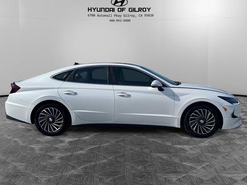 2022 Hyundai SONATA Hybrid Limited