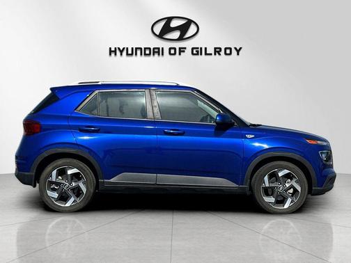 2022 Hyundai VENUE SEL