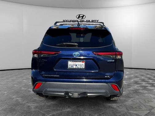 2021 Toyota Highlander Hybrid XLE