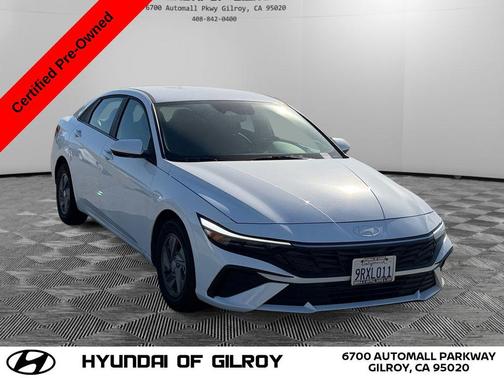 2024 Hyundai ELANTRA SE