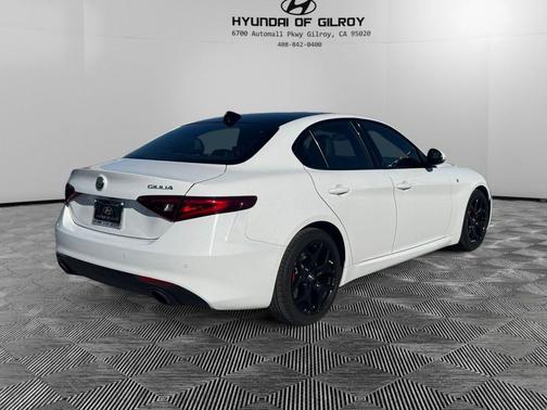 2022 Alfa Romeo Giulia Ti