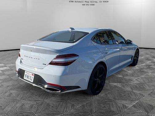 2023 Genesis G70 3.3T RWD