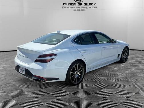 2024 Genesis G70 2.5T RWD