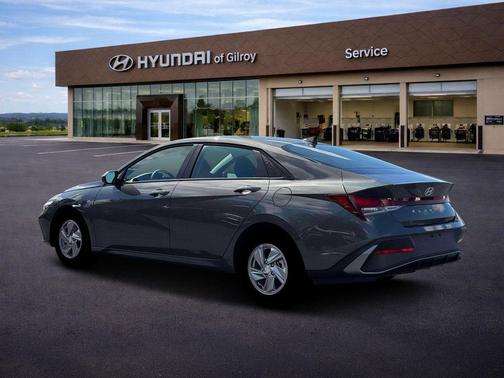 Amazon Gray 2026 Hyundai ELANTRA SE