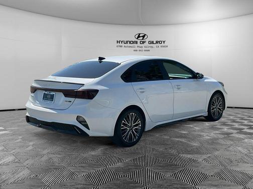 2022 Kia Forte GT-Line