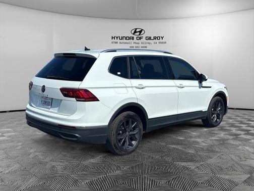 2024 Volkswagen Tiguan 2.0T SE