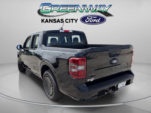Oxford White 2026 Ford Maverick XLT