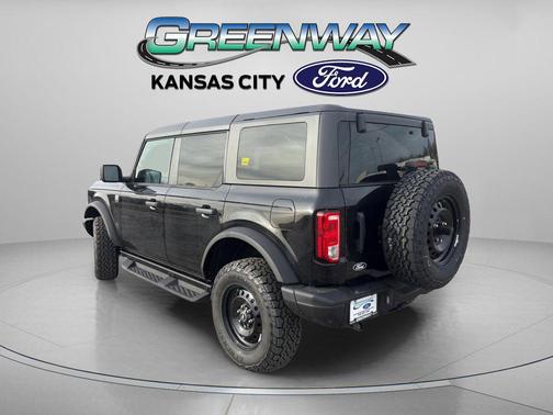 SHADOW BLACK 2026 Ford Bronco Big Bend