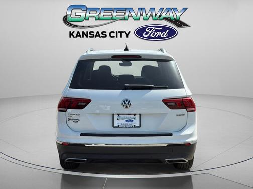Pure White 2019 Volkswagen Tiguan 2.0T SEL