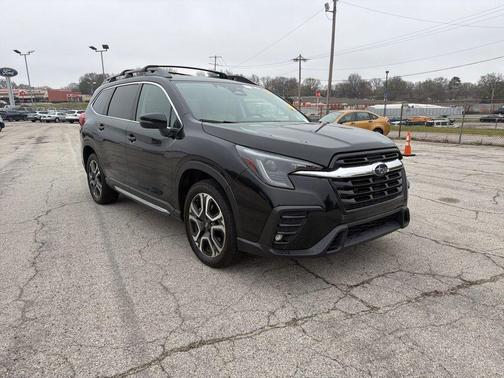 Crystal Black Silica 2023 Subaru Ascent Limited 8-Passenger