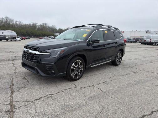 Crystal Black Silica 2023 Subaru Ascent Limited 8-Passenger