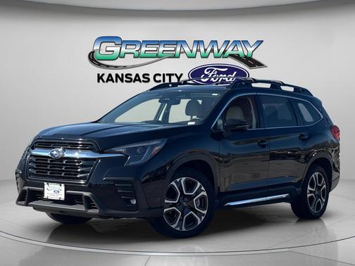 Crystal Black Silica 2023 Subaru Ascent Limited 8-Passenger