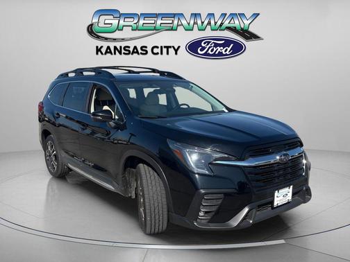 Crystal Black Silica 2023 Subaru Ascent Limited 8-Passenger