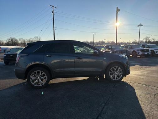 2020 Cadillac XT5 Sport