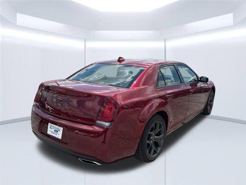 2022 Chrysler 300 S